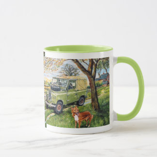 Taza repetida del campanero del diseño de la