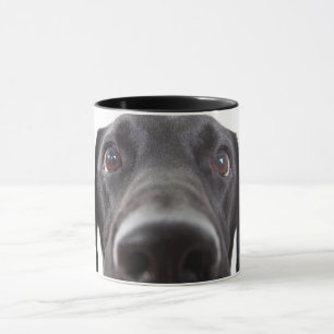 Taza Retrato de cierre del labrador negro