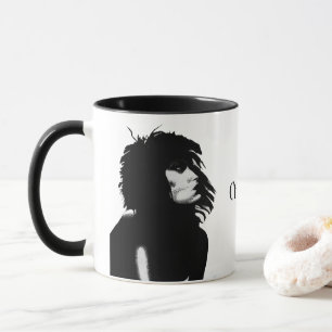 Taza Retrato de diosa gótica Arte original Blanco Negro