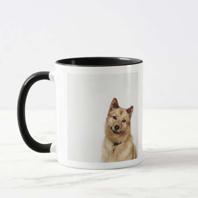 Taza Retrato de una sonrisa finlandesa del perro del (Izquierda)