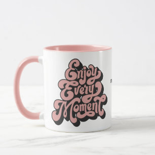 Taza Retro de nombres personalizados "Disfrutar cada mo