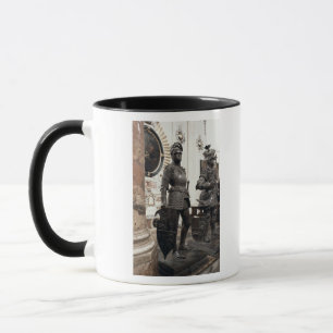 Taza Rey Arturo, estatua de la tumba de Maximiliano