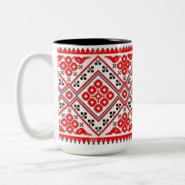 Taza roja de los soles del bordado de Vyshyvanka
