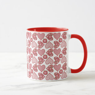 Taza Romántico Ringer Mug, corazones sobre fondo blanco