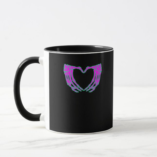 Taza Ropa de Gótico Pastel, Manos del Corazón de Skelet (Izquierda)