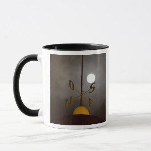 Taza Rosa de los vientos en la parte superior del Faro