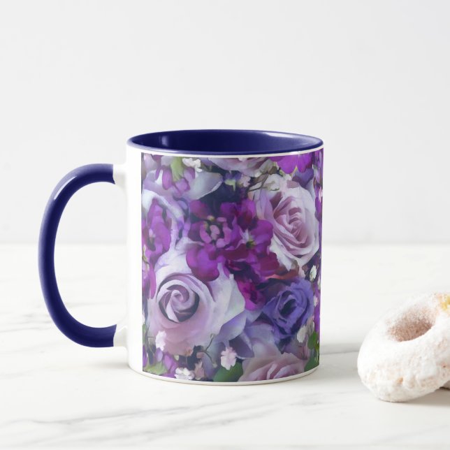 Taza Rosa Violet Lilac Flores patrón jardín (Con donut)