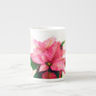 Taza rosada bonita de la porcelana de hueso del