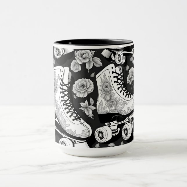 Taza Rosas de patinaje cuádruple diseño blanco negro (Centro)