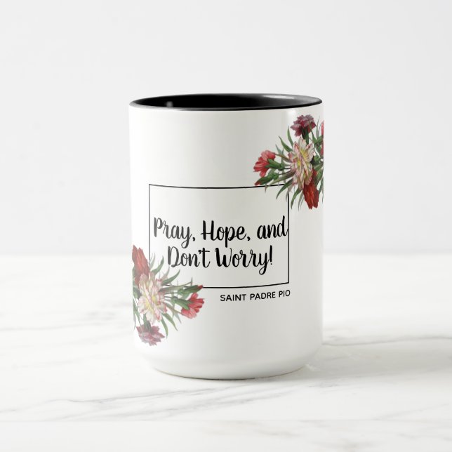 Taza Ruegue la esperanza no se preocupan St. Padre Pio (Centro)