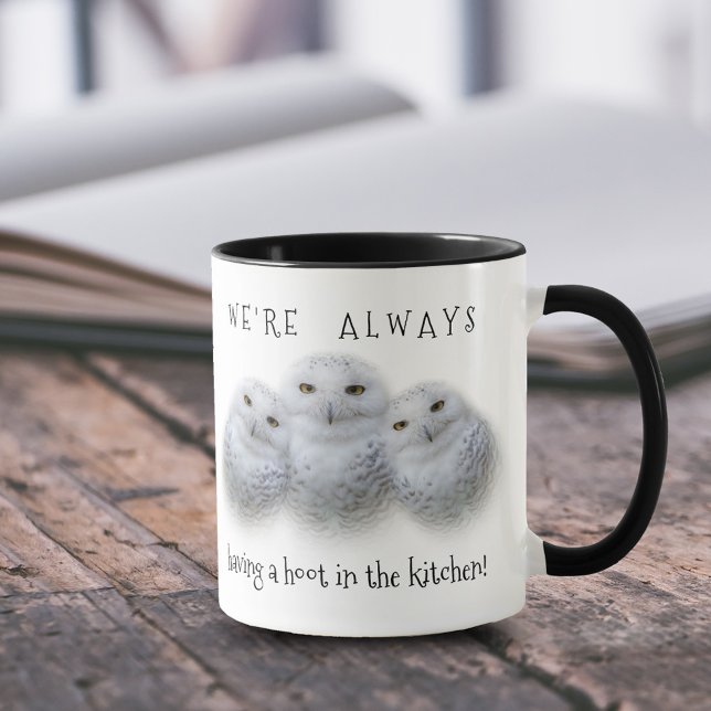 Taza Sabiduría soñadora de la familia de las lechuzas n (Dreamy Wisdom of Snowy Owls 11 oz Coffee Mug Cover Photo.)