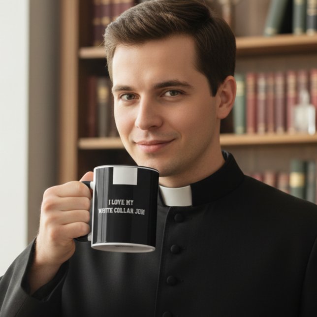 Taza Sacerdote católico Collar de Clérigos Negros Mug R (Subido por el creador)