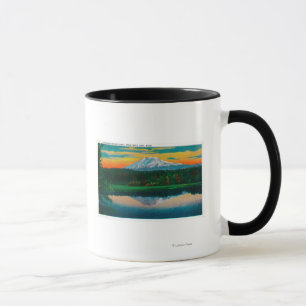 Taza Salida del sol en el soporte Adams del lago trout,
