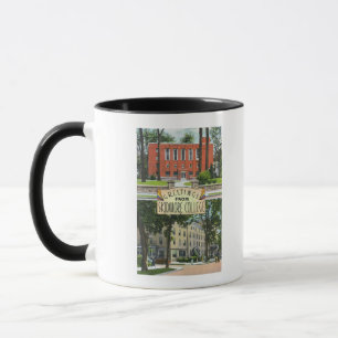 Taza Saludos de escenas de la universidad de Skidmore