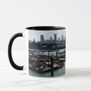 Taza San Francisco y leones marinos del Pier 39 en el h