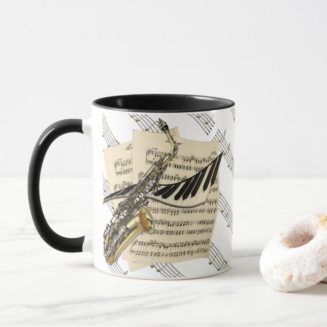 Taza Saxofón y música del piano (Con donut)