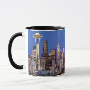 Taza Seattle, Downtown y Mt. Rainier al anochecer