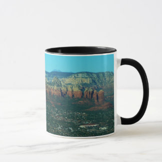 Taza Sedona y la roca de la olla de café desde arriba