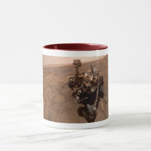 Taza Selfie del paisaje marciano rojo de la curiosidad