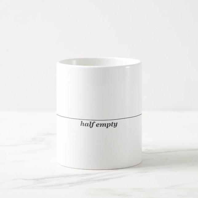 Taza semivacía (Centro)