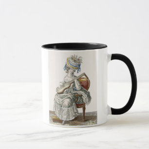 Taza Señora en un vestido del tafetán del tiro