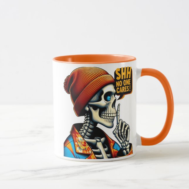 Taza SHHH... A nadie le importa el mensaje rebelde de S (Derecha)