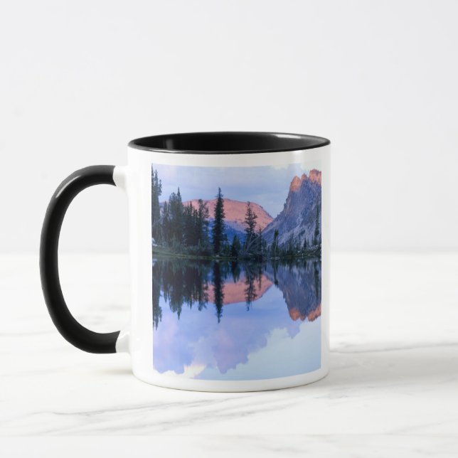 Taza Sierra dentada Wilderness, Idaho. EE. UU. Cúmulo (Izquierda)
