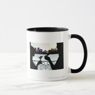 Taza Silueta de un par que tuesta los vidrios de