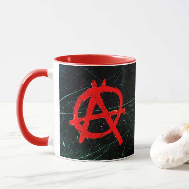 Taza Símbolo de la anarquía roja ondulada (Con donut)
