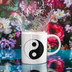 Taza Símbolo Yin y Yang blanco y negro
