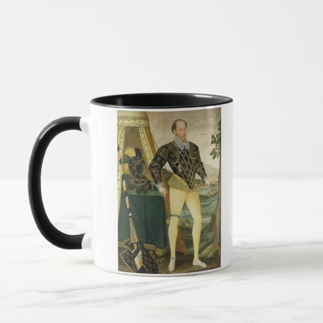 Taza Sir Guillermo Drury, de Hawstead, Suffolk (Izquierda)