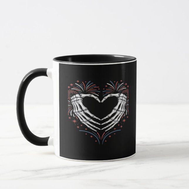 Taza Skeleton Hand Heart 4De Eeuu Patriótico Americano (Izquierda)