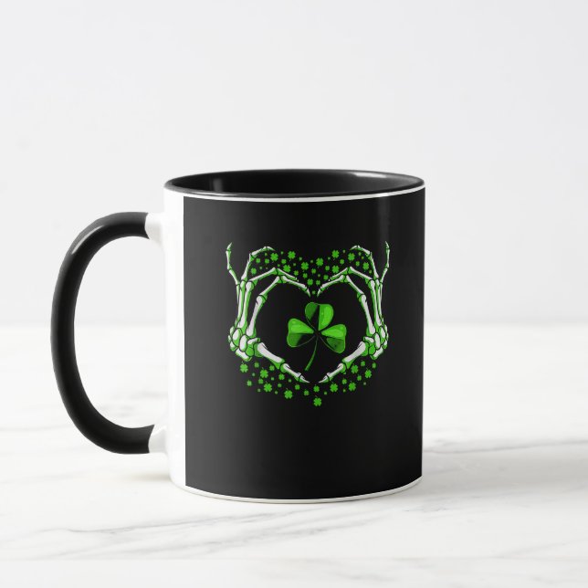 Taza Skeleton Hand Heart Shamrock St Patricks Day Paddy (Izquierda)