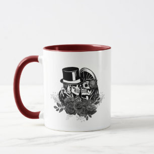 Taza Skulls de besos góticos y amor eterno