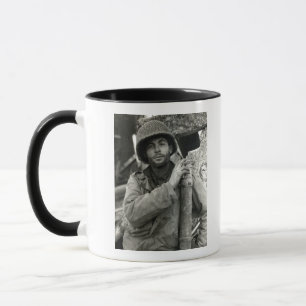 Taza Soldado estadounidense en la Segunda Guerra Mundia