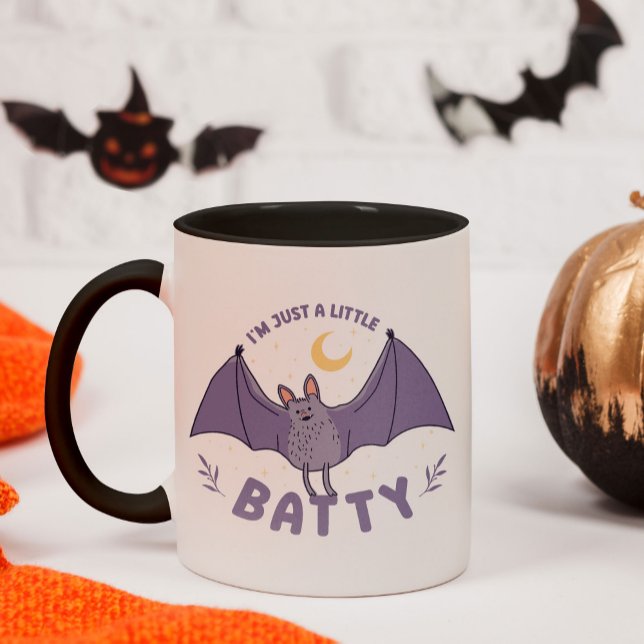 Taza Solo soy un poco divertido bollo de Halloween (Subido por el creador)