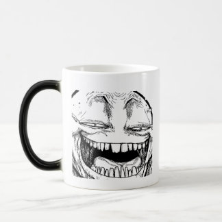 Taza sonriente de desaparición de la taza de café