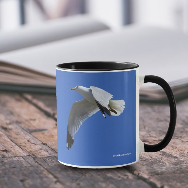 Taza Sorprendente ave corta de guijarros en vuelo (Breathtaking Ring-Billed Gull in Flight 11 oz Coffee Mug Cover Photo.)