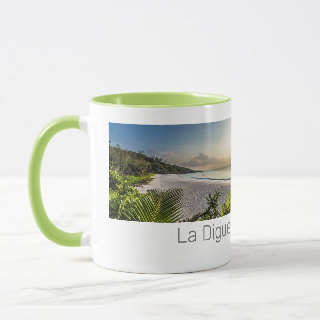 Taza Souvenir de vacaciones de playa de la Digue (Izquierda)
