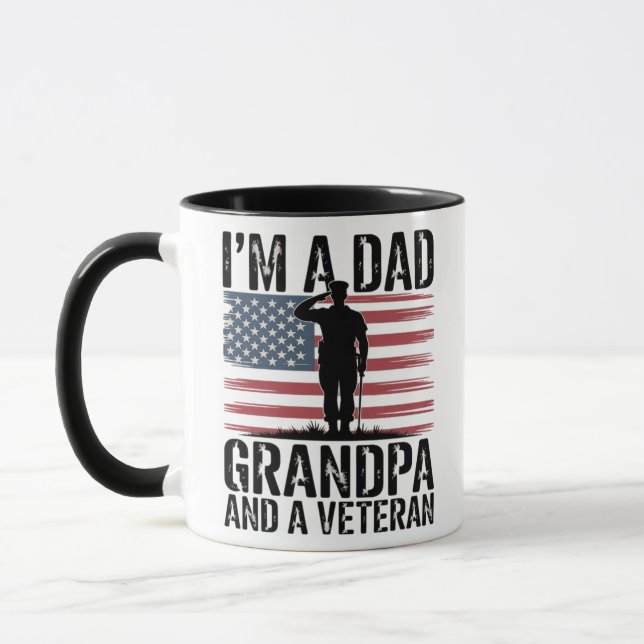 Taza Soy un papá, abuelo y veterano, nada me asusta (Izquierda)