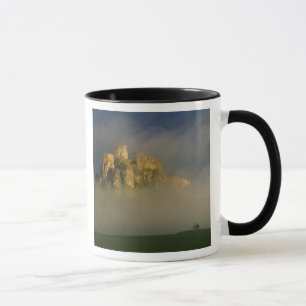 Taza Spissky hrad en niebla, Eslovaquia 2