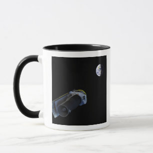 Taza Spitzer señala su antena de la alta ganancia
