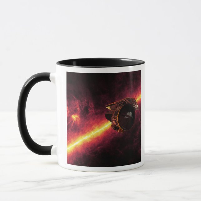 Taza Spitzer visto contra el cielo infrarrojo 2 (Izquierda)