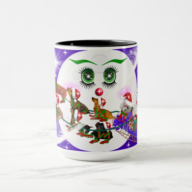 Taza Sra. Navidades Moon Santa & Weenie Dogs Mug (Centro)
