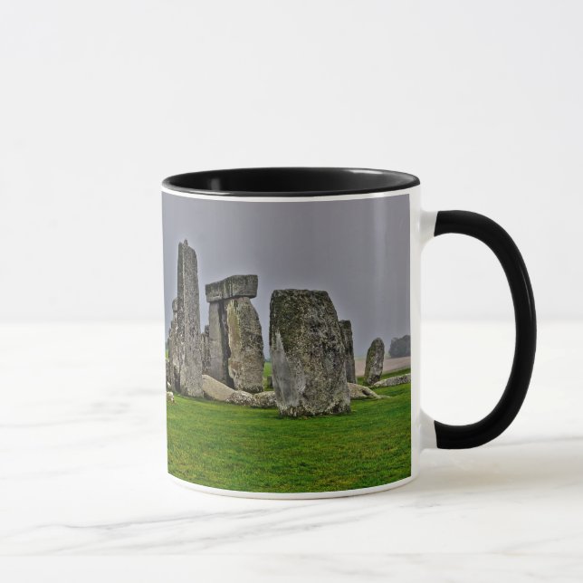 Taza Stones de estoneheng en el frente celta en Gran Br (Derecha)