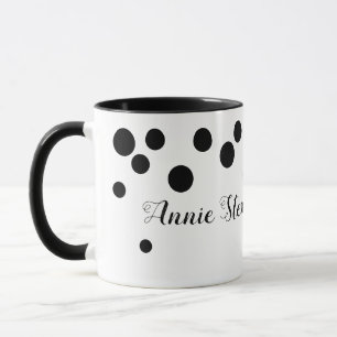 Taza su nombre escrito a mano + puntos negros