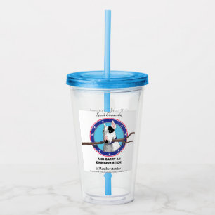 Taza suavemente aislada del paseo