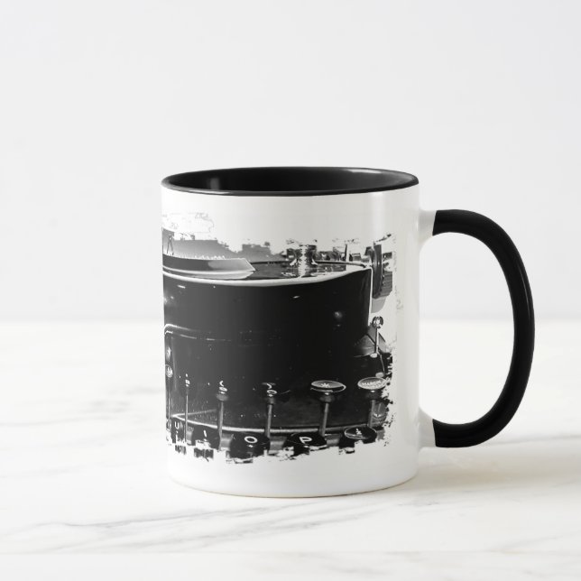 Taza sucia de la máquina de escribir (Derecha)