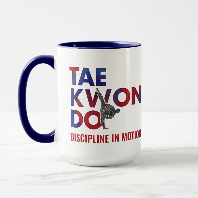 Taza Taekwondo Typography Design High Kick Silhouette (Izquierda)