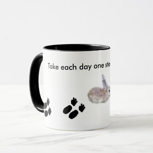Taza Tarde cada día que un paso a la vez asalta (Anverso izquierdo)